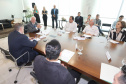 O governador em exercício Darci Piana repassa recursos a entidades sociais que atendem crianças e adolescentes e, pessoas com deficiência. Participaram: secretário da Justiça, Família e Trabalho, Ney Leprevost; diretor do Departamento de Apoio a Pessoa com Deficiência e de Políticas Públicas para Acessibilidade da SEJUF, Felipe Braga Côrtes; pres. Do Instituto Educacional Duque de Caxias, Alcides Madalozzo; entre outros.Curitiba, 19-11-19.Foto: Arnaldo Alves / AEN.