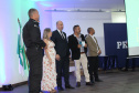 Agentes, instrutores, diretores de unidades e coordenadores regionais participaram da cerimônia de encerramento das atividades de 2019 da Escola Penitenciária (Espen), do Departamento Penitenciário do Paraná (Depen), que ocorreu nesta terça-feira (19), no auditório da Polícia Rodoviária Federal