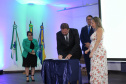 Agentes, instrutores, diretores de unidades e coordenadores regionais participaram da cerimônia de encerramento das atividades de 2019 da Escola Penitenciária (Espen), do Departamento Penitenciário do Paraná (Depen), que ocorreu nesta terça-feira (19), no auditório da Polícia Rodoviária Federal