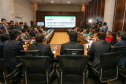 O governador Carlos Massa Ratinho Junior e o secretário de Infraestrutura e Logística, Sandro Alex, divulgam nesta segunda-feira (09),  no Palácio Iguaçu, as obras aprovadas pelo Governo do Estado que serão realizadas com os recursos do acordo de leniência firmado pela empresa Ecorodovias, que controla as concessionárias Ecovia e Ecocataratas, e Ministério Público Federal (MPF).    Curitiba, 09/12/2019 - Foto: Geraldo Bubniak/AEN