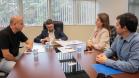 A empresa pública Portos do Paraná acaba de renovar o convênio do Projeto Porto Escola com os municípios de Paranaguá e Antonina. Com o ato desta terça-feira (10), a empresa dá continuidade à atividade que tem como objetivo abrir e aproximar ainda mais o porto da cidade. No programa, isso se dá através da educação. Em cinco anos, já são 9.561 alunos atendidos. Foto: Claudio Neves