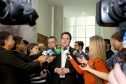 O governador Carlos Massa Ratinho Junior recebeu nesta quarta-feira (11),  no Palácio Iguaçu, prefeitos de municípios de diversas regiões do Estado. No encontro foram assinados convênios para liberação de recursos destinados a ações na área da saúde. Os convênios foram assinados, também, pelo secretário de Estado da Saúde, Beto Preto. Curitiba,11/12/2109 Foto:Jaelson Lucas / AEN