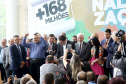 O governador Carlos Massa Ratinho Junior recebeu nesta quarta-feira (11),  no Palácio Iguaçu, prefeitos de municípios de diversas regiões do Estado. No encontro foram assinados convênios para liberação de recursos destinados a ações na área da saúde. Os convênios foram assinados, também, pelo secretário de Estado da Saúde, Beto Preto. Curitiba,11/12/2109 Foto:Jaelson Lucas / AEN