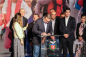 O Governo do Estado do Paraná anuncia nesta quarta-feira (11),  no Museu Oscar Niemeyer, em Curitiba, medidas para fortalecer as políticas públicas de proteção à criança e ao adolescente.Além disso, prefeitos de 21 municípios formalizam a adesão ao programa Criança Feliz, de atenção à primeira infância.Curitiba, 11/12/2019 - Foto: Geraldo Bubniak/AEN