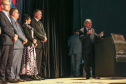 O Governo do Estado do Paraná anuncia nesta quarta-feira (11),  no Museu Oscar Niemeyer, em Curitiba, medidas para fortalecer as políticas públicas de proteção à criança e ao adolescente.Além disso, prefeitos de 21 municípios formalizam a adesão ao programa Criança Feliz, de atenção à primeira infância.Curitiba, 11/12/2019 - Foto: Geraldo Bubniak/AEN