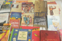 O Departamento Penitenciário do Paraná (Depen) recebeu milhares de livros doados pelo Serviço Social do Comércio do Paraná (Sesc/PR) para serem destinados às unidades prisionais que têm o programa de remição de pena pela leitura, que atende cerca de 3,4 mil presos por mês no Estado. Entre as obras doadas, há clássicos da literatura nacional e livros infantis, que serão encaminhados à Creche Cantinho Feliz, da Penitenciária Feminina do Paraná. Foto: Depen