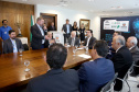 O governador Carlos Massa Ratinho Junior lançou nesta quinta-feira (12) dois projetos do Banco Regional de Desenvolvimento do Extremo Sul (BRDE) voltados à inovação: o BRDE Labs e o Fip Anjo. O objetivo é apoiar, capacitar e aportar recursos a startups paranaenses de diversas áreas, mas com foco principal no desenvolvimento de soluções para o agronegócio. Curitiba12/12/2019 Foto:Jaelson Lucas / AEN