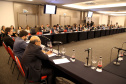 Reunidos durante todo o dia desta quinta-feira (12) em Curitiba, os secretários estaduais de Fazenda de todo o País decidiram aumentar a atuação sobre o Congresso Nacional para evitar perdas para as finanças dos Estados. As perdas podem estar contidas especialmente em três Propostas de Emendas Constitucionais (PEC) que estão em discussão naquela casa. Foto: Ari Dias/AEN