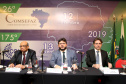 Reunidos durante todo o dia desta quinta-feira (12) em Curitiba, os secretários estaduais de Fazenda de todo o País decidiram aumentar a atuação sobre o Congresso Nacional para evitar perdas para as finanças dos Estados. As perdas podem estar contidas especialmente em três Propostas de Emendas Constitucionais (PEC) que estão em discussão naquela casa. Foto: Ari Dias/AEN