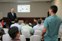 Empresários que importam e exportam produtos via Porto de Paranaguá participaram nessa sexta-feira (13) de uma discussão sobre a implantação de um sistema de troca de dados da comunidade portuária. Paranaguá foi escolhido entre quatro portos brasileiros para receber o projeto, que faz parte de um programa do governo britânico para facilitar o comércio internacional com o Brasil. Foto: Claudio Neves/AEN