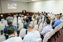 Empresários que importam e exportam produtos via Porto de Paranaguá participaram nessa sexta-feira (13) de uma discussão sobre a implantação de um sistema de troca de dados da comunidade portuária. Paranaguá foi escolhido entre quatro portos brasileiros para receber o projeto, que faz parte de um programa do governo britânico para facilitar o comércio internacional com o Brasil. Foto: Claudio Neves/AEN