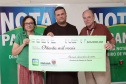 Os prêmios do programa Nota Paraná foram entregues nesta segunda-feira (16) em evento no Hospital Pequeno Príncipe, o maior hospital pediátrico do Brasil e referência no atendimento infantil e de adolescentes em todo o País. A instituição foi homenageada por estar completando 100 anos e ser uma das que mais se beneficiam do programa: já recebeu R$ 2,7 milhões desde que o Nota Paraná foi criado, em 2015.Foto: Ari Dias/AEN