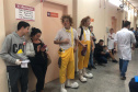 Brinquedos, sorrisos, esperança e, claro, o Papai Noel. Foi assim a segunda-feira (16) de cerca de 400 crianças que passam por tratamento no ambulatório e na pediatria do Hospital do Trabalhador (HT) e também no Centro de Atendimento Integral ao Fissurado Lábio-Palatal (Caif), em Curitiba. Foto: Andressa Oliveira/SESA