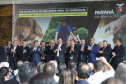 O governador Carlos Massa Ratinho Junior confirmou nesta terça-feira (17), durante evento no Palácio Iguaçu, um grande pacote voltado para o meio ambiente e a sustentabilidade. Foram destinados, entre liberações diretas e convênios, R$ 65 milhões para 149 municípios do Estado. Foto: Arnaldo Alves/AEN