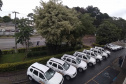 A Agência de Defesa Agropecuária do Paraná (Adapar) recebeu 20 veículos utilitários, que serão utilizados nos serviços de defesa animal. Os carros resultam de parceria com o Ministério da Agricultura, Pecuária e Abastecimento e foram entregues terça-feira (17). Os supervisores regionais estiveram em Curitiba para uma reunião e já seguiram com os veículos para as diversas regiões do Estado. Foto:SEAB