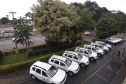 A Agência de Defesa Agropecuária do Paraná (Adapar) recebeu 20 veículos utilitários, que serão utilizados nos serviços de defesa animal. Os carros resultam de parceria com o Ministério da Agricultura, Pecuária e Abastecimento e foram entregues terça-feira (17). Os supervisores regionais estiveram em Curitiba para uma reunião e já seguiram com os veículos para as diversas regiões do Estado. Foto:SEAB