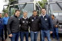 Importantes linhas que atendem o transporte coletivo de oito municípios da Região Metropolitana de Curitiba (RMC) ganharam 22 ônibus novos. Os veículos foram entregues pelo governador Carlos Massa Ratinho Junior, nesta quarta-feira (18), durante evento no Parque Barigui, em Curitiba.Foto:Jaelson Lucas / AEN