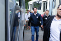 Importantes linhas que atendem o transporte coletivo de oito municípios da Região Metropolitana de Curitiba (RMC) ganharam 22 ônibus novos. Os veículos foram entregues pelo governador Carlos Massa Ratinho Junior, nesta quarta-feira (18), durante evento no Parque Barigui, em Curitiba.