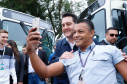 Importantes linhas que atendem o transporte coletivo de oito municípios da Região Metropolitana de Curitiba (RMC) ganharam 22 ônibus novos. Os veículos foram entregues pelo governador Carlos Massa Ratinho Junior, nesta quarta-feira (18), durante evento no Parque Barigui, em Curitiba.