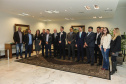 O Governador Carlos Massa Ratinho Junior assina nesta quarta-feira (18),  no Palácio Iguaçu, em Curitiba, junto a União o termo de renovação da cessão da residência oficial de veraneio do Executivo estadual para a implantação da Escola do Mar.  Curitiba, 18/12/2019 - Foto: Geraldo Bubniak/AEN
