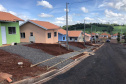 Com um investimento de R$ 723 mil do Governo do Paraná financiados junto ao Banco Interamericano de Desenvolvimento (BID) 12 famílias receberam imóveis novos completamente de graça.

Foto: Cohapar