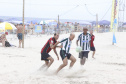 O vice-governador Darci Piana esteve neste sábado (11) no tradicional Futebol das Estrelas, em Matinhos, e destacou que a programação esportiva do Verão Maior é um vetor especial do turismo do Litoral e das praias de água doce do Estado. O Athletiba inaugural de 2020 deu largada a um calendário que engloba aulas de ginástica, torneios de vôlei, balonismo e muito mais. Foto: Gilson Abreu/AEN