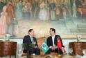 O governador Carlos Massa Ratinho Junior, recebe o embaixador da República Popular da China, Yang Wanming, no Palácio Iguaçu. - . Curitiba,14/03/2019 Foto: Rodrigo Félix Leal/AEN