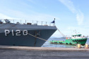 O Porto de Paranaguá recebeu nesta segunda-feira (13) o Navio Patrulha Oceânica Amazonas (P-120), da Marinha do Brasil. A embarcação que atracou no berço 205 do cais comercial é a primeira das Forças Armadas do Brasil a fazer procedimento de apoio no cais público paranaense em 2020. Foto: Portos do Paraná