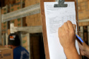 Mais de 1,8 mil toneladas de alimentos não perecíveis começaram a ser distribuídas para as mais de 2,1 mil escolas estaduais em todo o Paraná, nesta quarta-feira (15). Foto: Fundepar