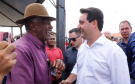 O governador Carlos Massa Ratinho Junior entrega  200 casas a famílias de Jaguariaíva. 