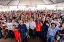 O governador Carlos Massa Ratinho Junior entrega  200 casas a famílias de Jaguariaíva. 