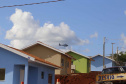 Quarenta e duas famílias carentes de Novo Itacolomi receberam nesta sexta-feira (24) casas populares construídas pelo Governo do Estado. O Residencial João Rossatto foi inaugurado pelo governador Carlos Massa Ratinho Junior e recebeu R$ 2,4 milhões de investimentos por meio do programa Nossa Gente.
foto Gilson Abreu/Aen