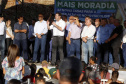 Quarenta e duas famílias carentes de Novo Itacolomi receberam nesta sexta-feira (24) casas populares construídas pelo Governo do Estado. O Residencial João Rossatto foi inaugurado pelo governador Carlos Massa Ratinho Junior e recebeu R$ 2,4 milhões de investimentos por meio do programa Nossa Gente.
foto Gilson Abreu/Aen