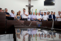 GOVERNADOR REPASSA RECURSOS EM CIANORTE.
O governador Carlos Massa Ratinho Junior assinou neste sábado (25), a homologação para ordem de serviços de pavimentação de ruas e avenidas em Cianorte, região noroeste do Paraná. Participaram da solenidade: prefeito de Cianorte, Claudemir Romero Bongiorno; os secretários: de Desenvolvimento Urbano, João Carlos Ortega; de Desenvolvimento Sustentável e Turismo, Márcio Nunes; entre outros.
Cianorte, 25-01-20.
Foto: Arnaldo Alves / AEN.
