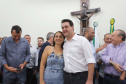 GOVERNADOR REPASSA RECURSOS EM CIANORTE.
O governador Carlos Massa Ratinho Junior assinou neste sábado (25), a homologação para ordem de serviços de pavimentação de ruas e avenidas em Cianorte, região noroeste do Paraná. Participaram da solenidade: prefeito de Cianorte, Claudemir Romero Bongiorno; os secretários: de Desenvolvimento Urbano, João Carlos Ortega; de Desenvolvimento Sustentável e Turismo, Márcio Nunes; entre outros.
Cianorte, 25-01-20.
Foto: Arnaldo Alves / AEN.
