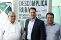 O governador Carlos Massa Ratinho Junior lançou nesta segunda-feira (27) o programa Descomplica Rural para agilizar os processos de licenciamento ambiental no campo. O objetivo é induzir o desenvolvimento sustentável com metodologia mais moderna, e permitir a geração de novos negócios e mais empregos.Foto: José Fernando Ogura/AEN