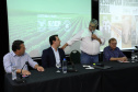 O governador Carlos Massa Ratinho Junior lançou nesta segunda-feira (27) o programa Descomplica Rural para agilizar os processos de licenciamento ambiental no campo. O objetivo é induzir o desenvolvimento sustentável com metodologia mais moderna, e permitir a geração de novos negócios e mais empregos.Foto: José Fernando Ogura/AEN