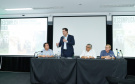 O governador Carlos Massa Ratinho Junior lançou nesta segunda-feira (27) o programa Descomplica Rural para agilizar os processos de licenciamento ambiental no campo. O objetivo é induzir o desenvolvimento sustentável com metodologia mais moderna, e permitir a geração de novos negócios e mais empregos.