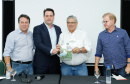 O governador Carlos Massa Ratinho Junior lançou nesta segunda-feira (27) o programa Descomplica Rural para agilizar os processos de licenciamento ambiental no campo. O objetivo é induzir o desenvolvimento sustentável com metodologia mais moderna, e permitir a geração de novos negócios e mais empregos.