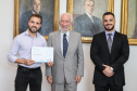 O vice governador Darci Piana empossa nesta terça-feira (28),membros do Conselho Estadual da Juventude. O CEJUV é um órgão colegiado de caráter consultivo, vinculado à Casa Civil por meio da assessoria especial para políticas públicas de juventude (AEJ), sendo composto por representantes da sociedade civil e do poder público com reconhecida atuação na defesa e promoção dos direitos da juventude.  Curitiba, 28/01/2020 -  Foto: Geraldo Bubniak/AEN