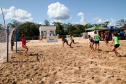 As atividades do Verão Maior, do Governo do Estado, também estão presentes na Costa Noroeste. Os balneários do Rio Paraná, que recebem milhares de turistas, principalmente em fim de semana, contam com reforço na área de segurança, orientações e testes rápidos feitos pelas equipes da Saúde, campeonatos e atividades de esporte e lazer.Foto: Ari Dias/AEN