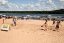 As atividades do Verão Maior, do Governo do Estado, também estão presentes na Costa Noroeste. Os balneários do Rio Paraná, que recebem milhares de turistas, principalmente em fim de semana, contam com reforço na área de segurança, orientações e testes rápidos feitos pelas equipes da Saúde, campeonatos e atividades de esporte e lazer.Foto: Ari Dias/AEN