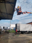 A Ceasa Curitiba realizou nesta semana mais uma etapa da campanha para eliminar criadouros do mosquito da dengue. As medidas preventivas começaram com a limpeza e retirada de entulhos, e de calhas do entorno do Mercado de Flores da unidade. Foto: Ceasa