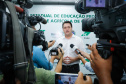 O governador Carlos Massa Ratinho Junior inaugurou nesta sexta-feira (31) a primeira escola técnica de operação florestal do Brasil, em Ortigueira, nos Campos Gerais. O Centro Estadual de Educação Profissional Florestal e Agrícola é fruto de uma parceria entre o Governo do Estado, a Klabin e a prefeitura. O investimento total foi de R$ 35 milhões, sendo R$ 12 milhões repassados pela Secretaria da Educação e do Esporte.