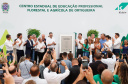 O governador Carlos Massa Ratinho Junior inaugurou nesta sexta-feira (31) a primeira escola técnica de operação florestal do Brasil, em Ortigueira, nos Campos Gerais. O Centro Estadual de Educação Profissional Florestal e Agrícola é fruto de uma parceria entre o Governo do Estado, a Klabin e a prefeitura. O investimento total foi de R$ 35 milhões, sendo R$ 12 milhões repassados pela Secretaria da Educação e do Esporte.