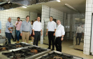 O governador Carlos Massa Ratinho Junior inaugurou nesta sexta-feira (31) a primeira escola técnica de operação florestal do Brasil, em Ortigueira, nos Campos Gerais. O Centro Estadual de Educação Profissional Florestal e Agrícola é fruto de uma parceria entre o Governo do Estado, a Klabin e a prefeitura. O investimento total foi de R$ 35 milhões, sendo R$ 12 milhões repassados pela Secretaria da Educação e do Esporte.