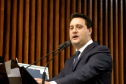 O governador Carlos Massa Ratinho Junior participa neste dia 03/02 da retomada dos trabalhos em plenário na Assembleia Legislativa do Paraná. Presentes: presidente da Assembleia Legislativa, dep. Ademar Traiano; presidente do Tribunal de Justiça, Adalberto Jorge Xisto Pereira; presidente do tribunal de Contas, Nestor Baptista; procurador Geral de Justiça, Ivonei Sfoggia; entre outros.
Curitiba, 03-02-20.
Foto: Arnaldo Alves / AEN.

