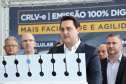 O governador Carlos Massa Ratinho Junior lança nesta terça-feira (04), no Palácio Iguaçu, o Certificado de Registro de Licenciamento de Veículo em meio eletrônico (CRLV-e). Assim, os cidadãos não precisam mais aguardar a chegada do documento do carro em casa ou 2ª via em caso de perda.
Foto: José Fernando Ogura/AEN