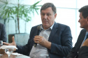 A empresa de medicamentos Prati-Donaduzzi confirmou nesta quarta-feira (5), em evento com o governador Carlos Massa Ratinho Junior, no Palácio Iguaçu, investimentos de R$ 650 milhões nos próximos três anos na ampliação da sua planta em Toledo, no Oeste do Paraná.   -  Curitiba, 05/02/2020  -  Foto: José Fernando Ogura/AEN