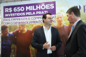 A empresa de medicamentos Prati-Donaduzzi confirmou nesta quarta-feira (5), em evento com o governador Carlos Massa Ratinho Junior, no Palácio Iguaçu, investimentos de R$ 650 milhões nos próximos três anos na ampliação da sua planta em Toledo, no Oeste do Paraná.   -  Curitiba, 05/02/2020  -  Foto: José Fernando Ogura/AEN